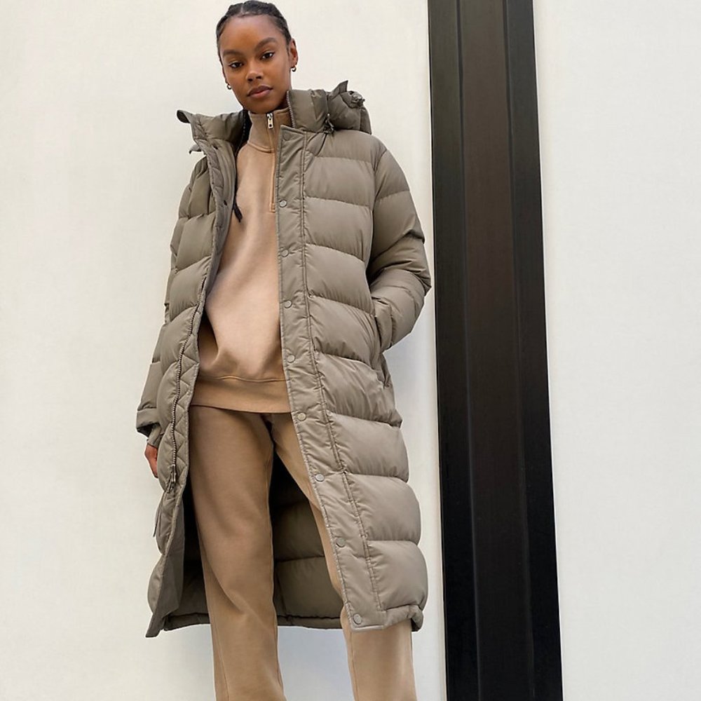 Aritzia Super Puff jacket with hood in tan colour